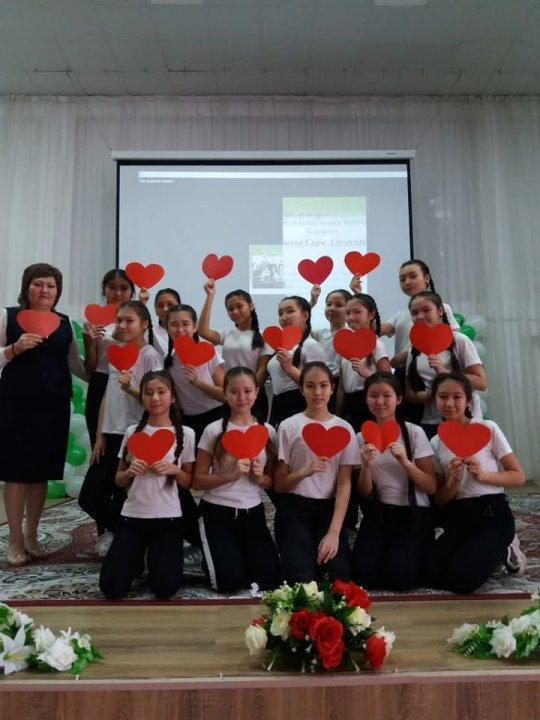 "Қайырымдылық - жер бетінде" атты флешмоб